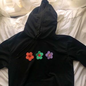 graphic flower hoodie 🏷